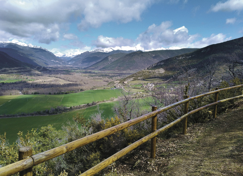 El sendero regala hermosas panorámicas al caminante